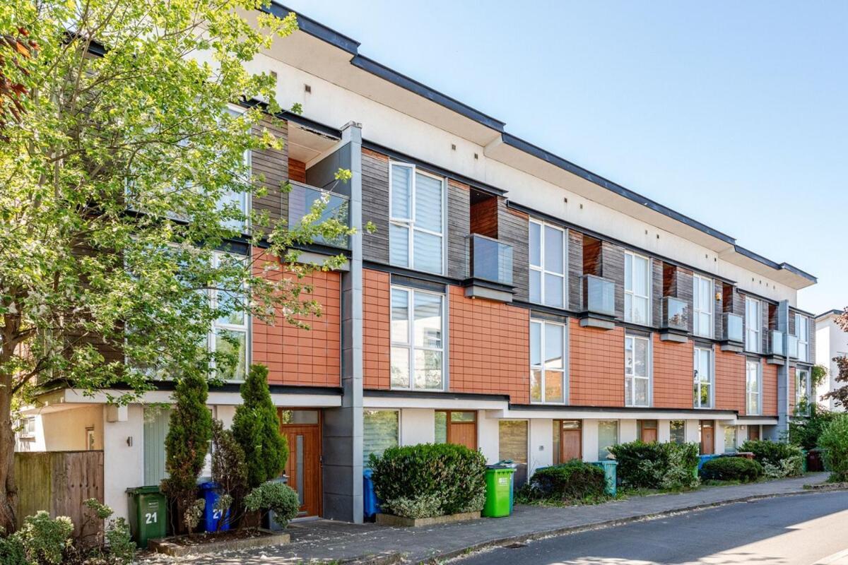 Comfortable 3-Storey House With Free Car Parking Mánchester Exterior foto