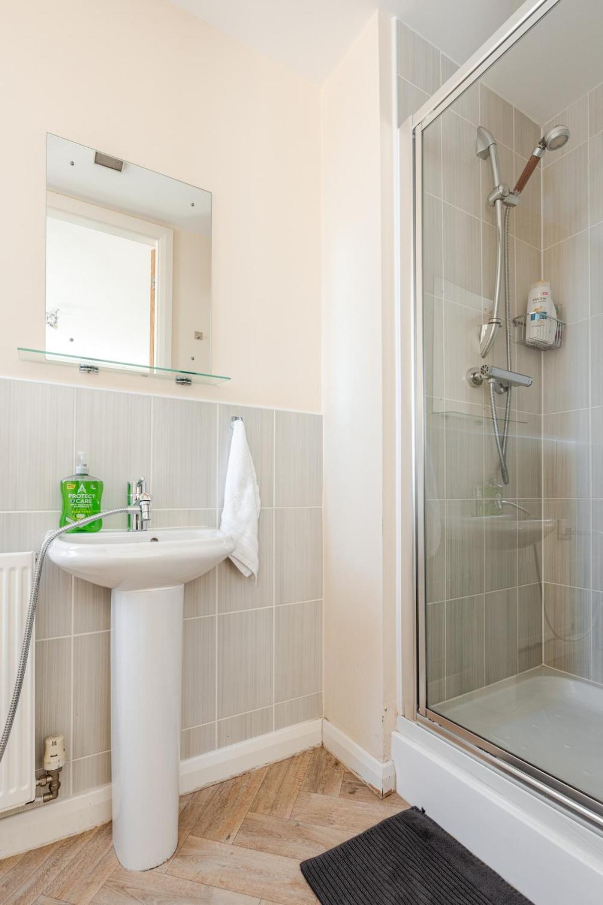 Comfortable 3-Storey House With Free Car Parking Mánchester Exterior foto